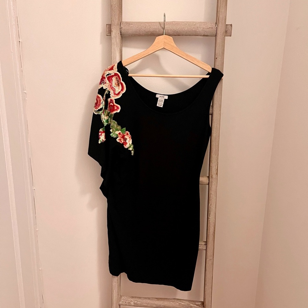 Cache Mini Black Dress With Sequins Sleeve Size S